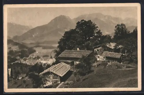 AK Berchtesgaden, Hotel Hochlenzer gegen Berchtesgaden und Untersberg