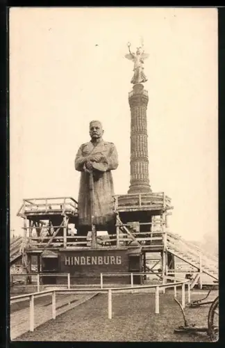 AK Berlin-Tiergarten, Hindenburg-Nagelung steht vor der Siegessäule, Kriegshilfe