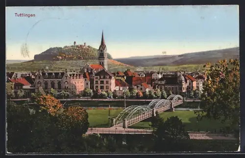 AK Tuttlingen, Stadtansicht mit Kirche und Brücke