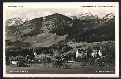 AK Brannenburg am Inn, Ortsansicht mit Kirche und Schloss