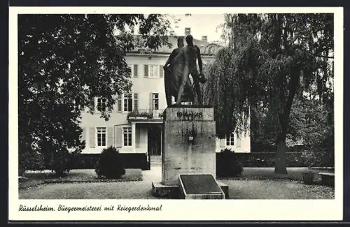 AK Rüsselsheim, Bürgermeisterei mit Kriegerdenkmal
