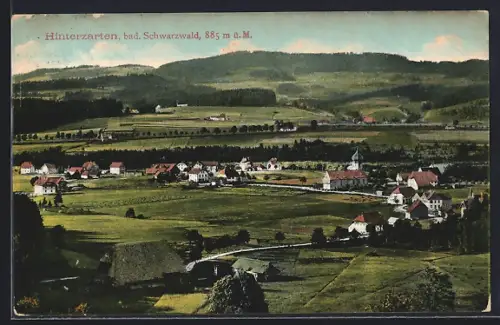 AK Hinterzarten /bad. Schwarzwald, Ortsansicht, Kirche