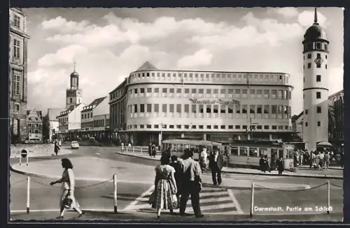 AK Darmstadt, Partie am Schloss, Stadthotel, Strassenbahn