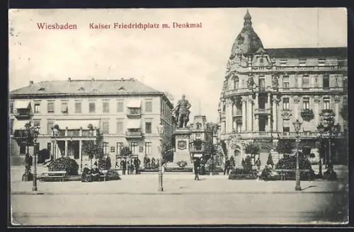 AK Wiesbaden, Kaiser Friedrichplatz mit Denkmal