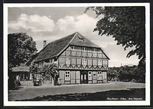 AK Neuhaus /Elbe, Am Markt