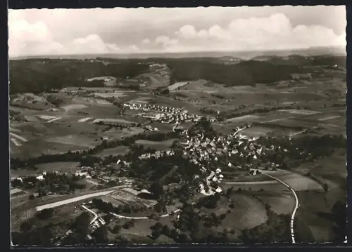 AK Oberrot /Backnang, Luftaufnahme des Ortes und umliegender Landschaft