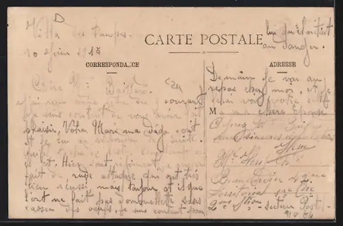 AK Pont-à-Mousson, Place Duroc avec le Café Jamin et les passants