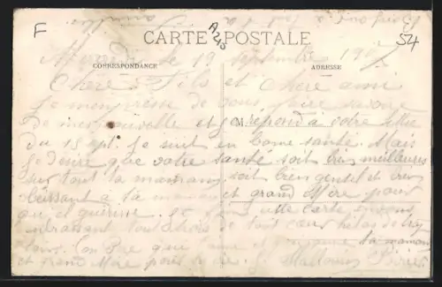 AK Malzéville, Rue Sadi-Carnot avec passants et rails de tramway