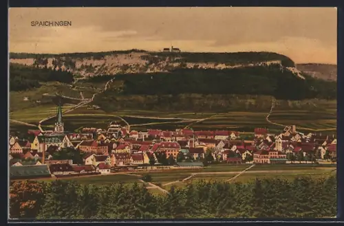 AK Spaichingen, Stadtansicht mit Kirche und Dreifaltigkeitsberg