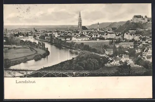AK Landshut, Stadtansicht mit St. Martin und Burg Trausnitz