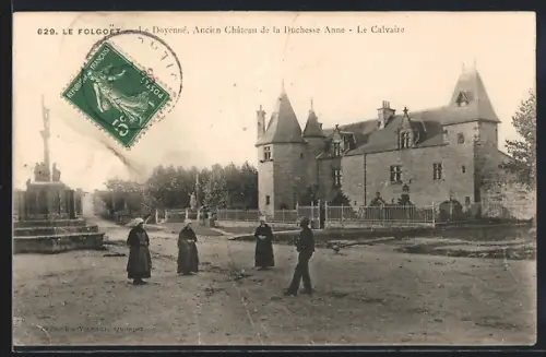 AK Le Folgoët, Ancien Château de la Duchesse Anne, Le Calvaire