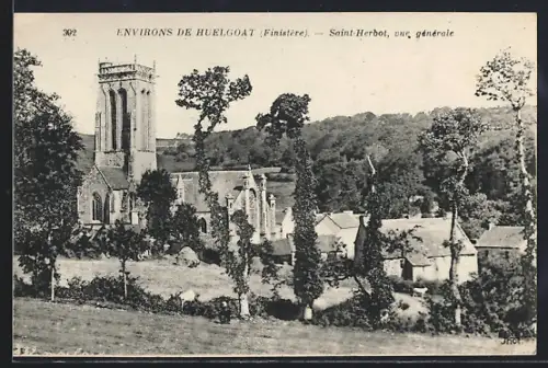AK Saint-Herbot près Huelgoat, Vue générale du village et de l`église dans un paysage de campagne verdoyant