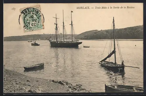 AK Morlaix, Trois-Mâts à la Sortie de la Rivière
