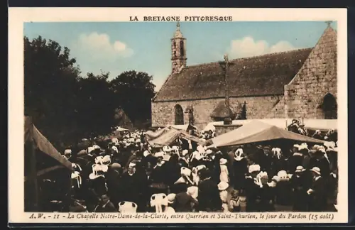 AK Querrien, La Chapelle Notre-Dame-de-la-Clarté le jour du Pardon