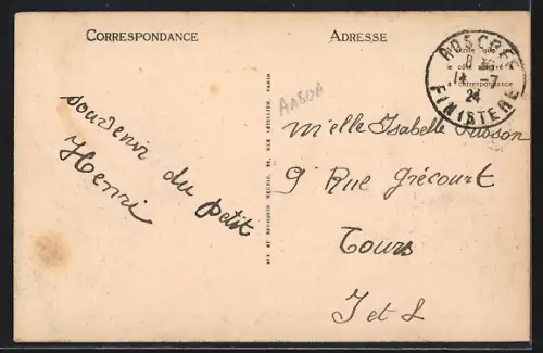 AK Roscoff, Boulevard Carnot avec promeneurs en bord de mer