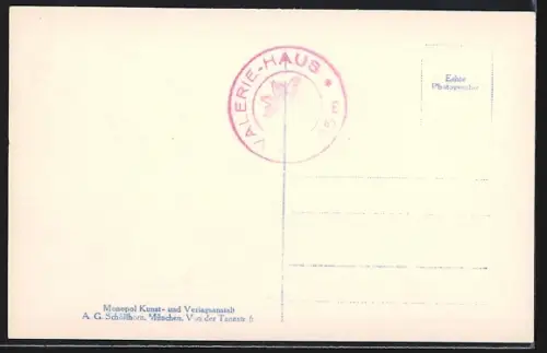 AK Valeriehaus im Nassfeld, Berghütte gegen verschneite Gipfel