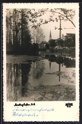 AK Mattighofen /O.-Ö., Landesberufsschule Feldstrasse, Turm-Panorama vom Wasser aus