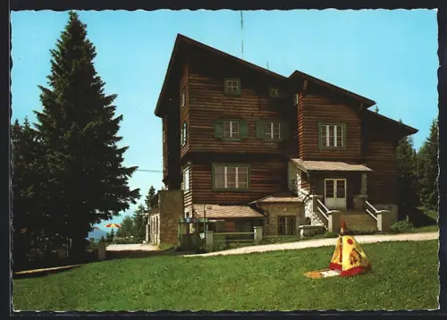 AK Mariazell, Berghotel Bürgeralpe, Gebäude mit Spielzelt im Garten