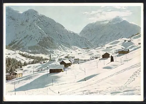AK Hirschegg /Kleines Walsertal, Ortsansicht im Winter