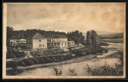 AK Bad Pistyan, Pro patria, Gebäudeansicht mit Umgebung aus der Vogelschau