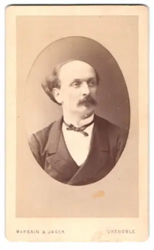 Fotografie Margain & Jager, Grenoble, Rue du Quai 6, Porträt eines Herren