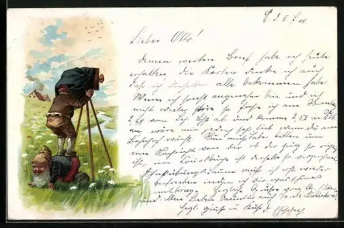 Lithographie Zwerg mit Fotoapparat steht auf dem Rücken seines Gefährten