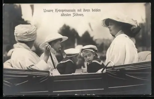 AK Kronprinzessin Cecilie mit ihren beiden ältesten Sohnen bei einem Ausflug