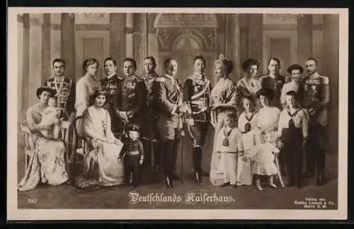 Fotomontage-AK Deutschlands Kaiserhaus, Kaiser Wilhelm II. mit Kindern und Enkeln