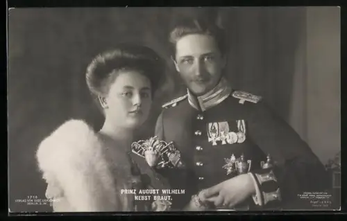 AK Prinz August Wilhelm von Preussen mit seiner Braut