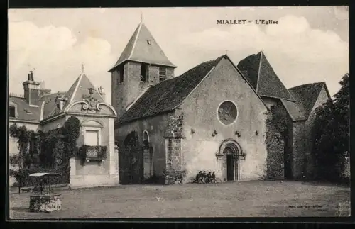 AK Miallet, L`Église et bâtiments adjacents