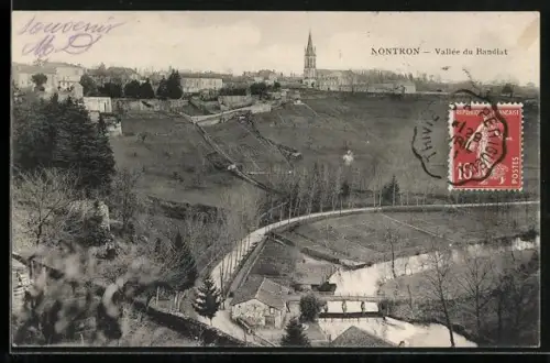 AK Nontron, Vallée du Bandit avec vue sur l`église et le paysage environnant