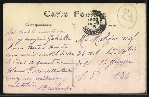 AK Périgueux, Boulevard Michel-Montaigne avec bâtiments et colonne monumentale