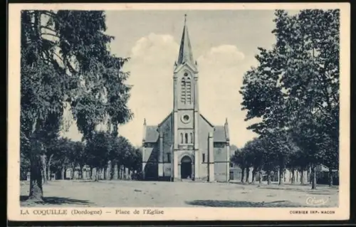 AK La Coquille /Dordogne, Place de l`Église
