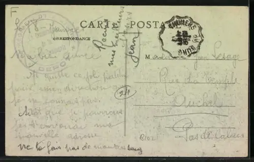 AK St-Agnant /Dordogne, La Grande-Rue avec l`église au fond