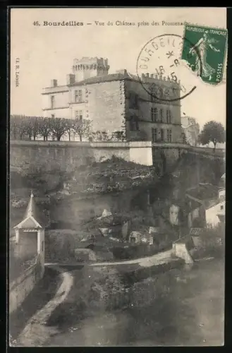 AK Bourdeilles, Vue du Château prise des Promenades