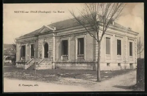 AK Neuvic-sur-l`Isle /Dordogne, La Mairie