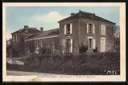 AK Bussière-Badil /Dordogne, École de Garcons