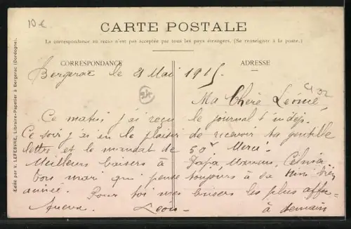 AK Bergerac /Dordogne, La place Gambetta vue un jour de marché