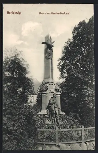 AK Schleswig, Reventlow-Beseler-Denkmal