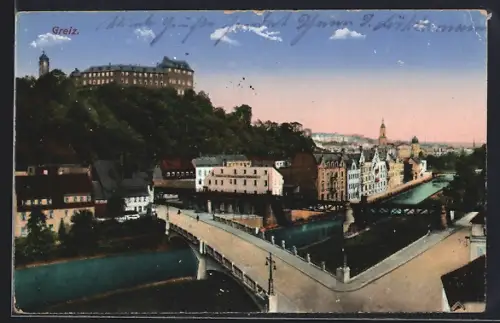 AK Greiz, Schloss und Stadtansicht mit Brücke