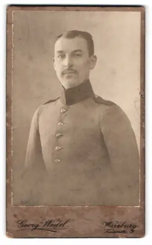 Fotografie Georg Wedel, Würzburg, Kaiserstrasse 9, Porträt eines Soldaten