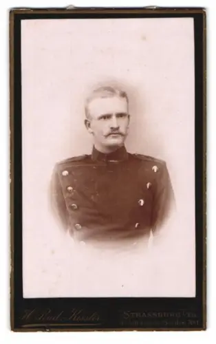 Fotografie H. Rudolf Kissler, Strassburg, St. Johannesstrasse Nr. 1, Portrait eines Soldaten