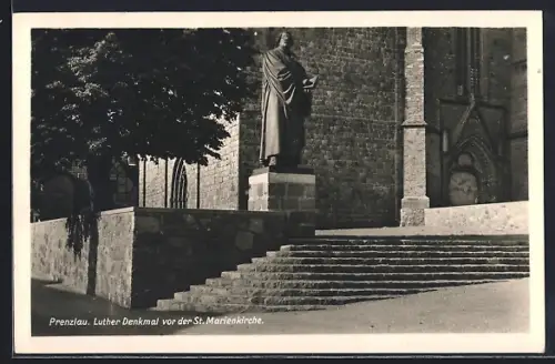 AK Prenzlau, Luther Denkmal vor der St. Marienkirche