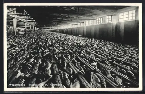 AK Wesermünde, Fischereihafen, Fischhalle, Innenansicht