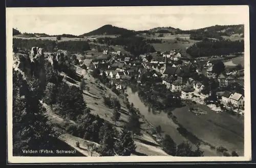 AK Velden / Pegnitz, Ortsansicht mit Fluss und Felsen