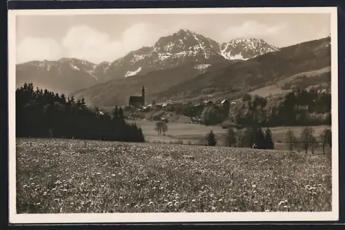 AK Anger bei Bad Reichenhall, Blick auf Kirche und Dorf gegen Staufen