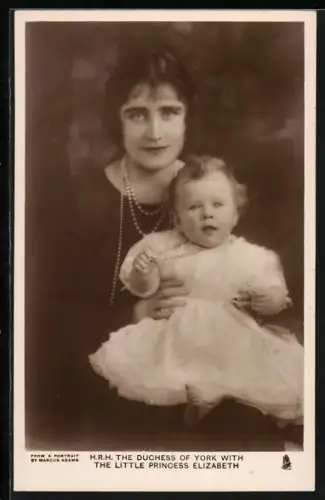 AK The Duchess of York with the little Princess Elizabeth