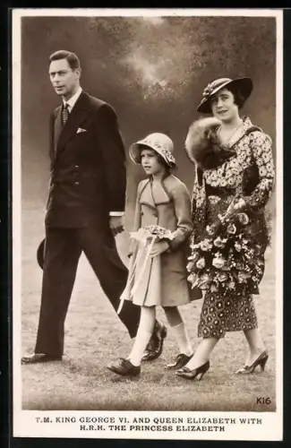 AK King George VI. and Queen Elizabeth with H.R.H. the Princess Elizabeth als Mädchen