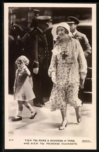 AK The Duke & Duchess of York with the Princess Elizabeth