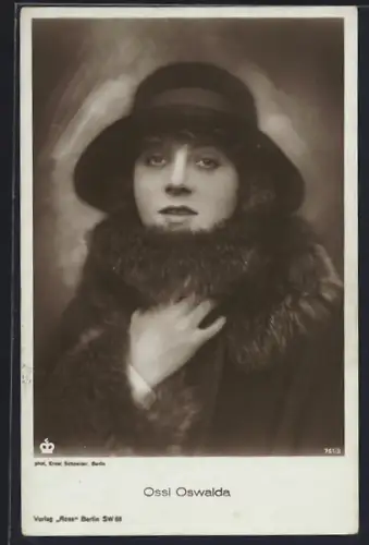 AK Ossi Oswalda mit Hut